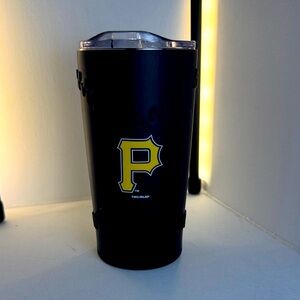 Pittsburg Pirates Insulted Tumbler with Lid